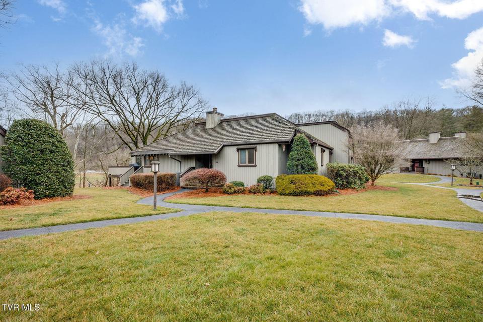 Photo #3: 80 Crown Circle