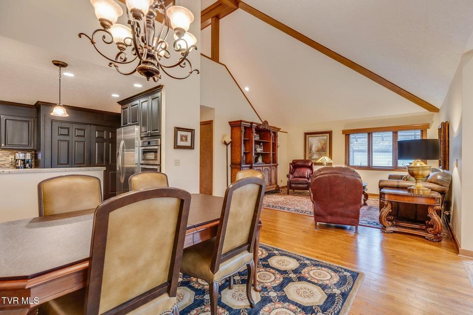 Photo #10: 80 Crown Circle