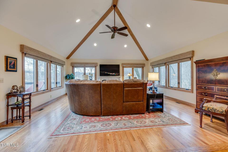 Photo #16: 80 Crown Circle