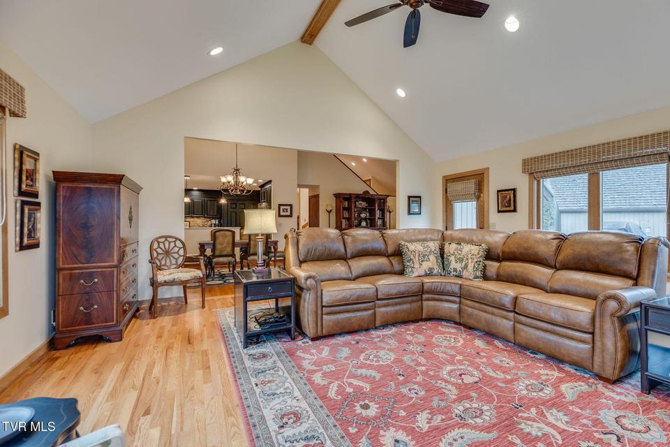 Photo #17: 80 Crown Circle