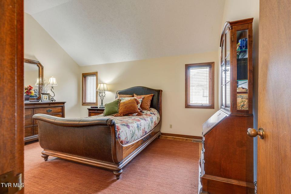 Photo #20: 80 Crown Circle