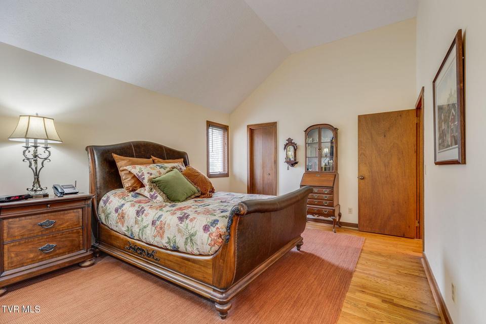 Photo #22: 80 Crown Circle