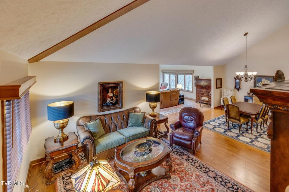 Photo #39: 80 Crown Circle