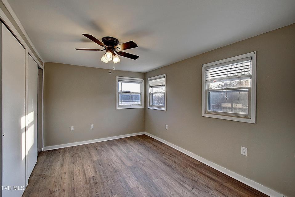 Photo #21: 137 Valley Street