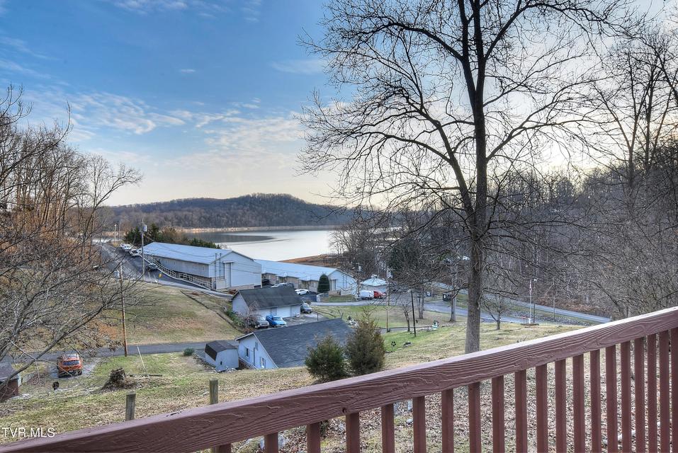 Photo #29: 137 Valley Street