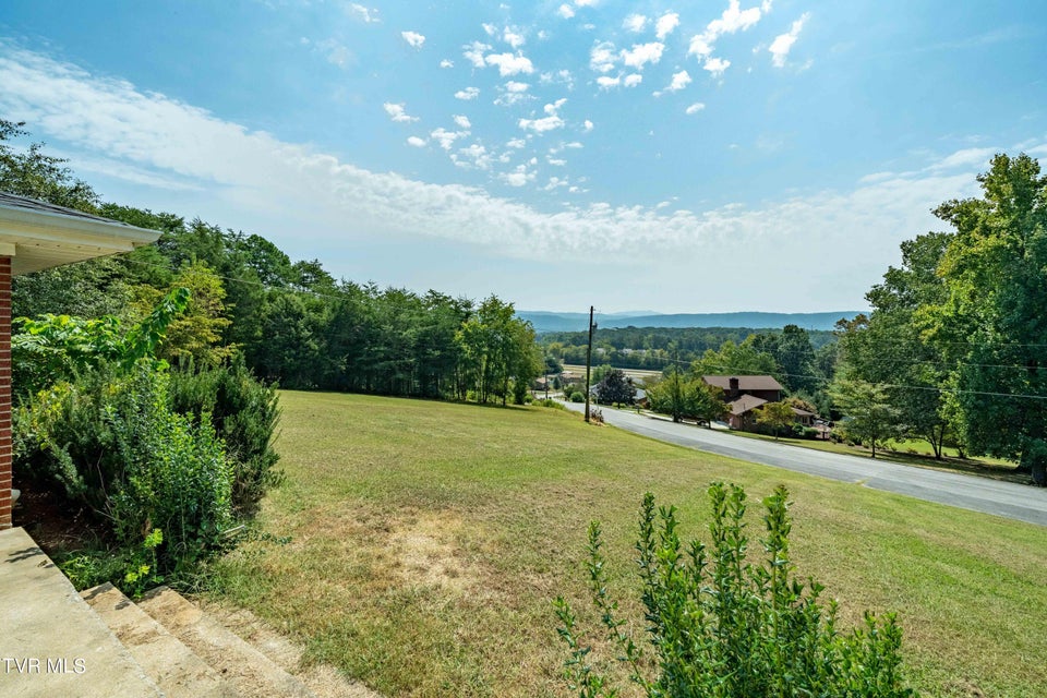 Photo #29: 214 Bernard Avenue