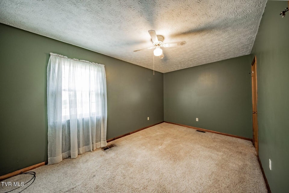 Photo #18: 339 Bramble Ln 