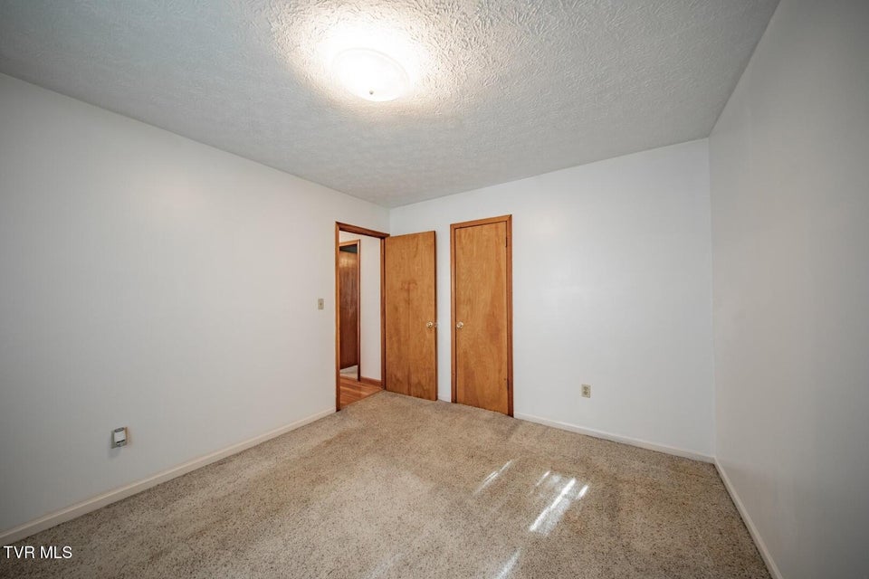 Photo #25: 339 Bramble Ln 