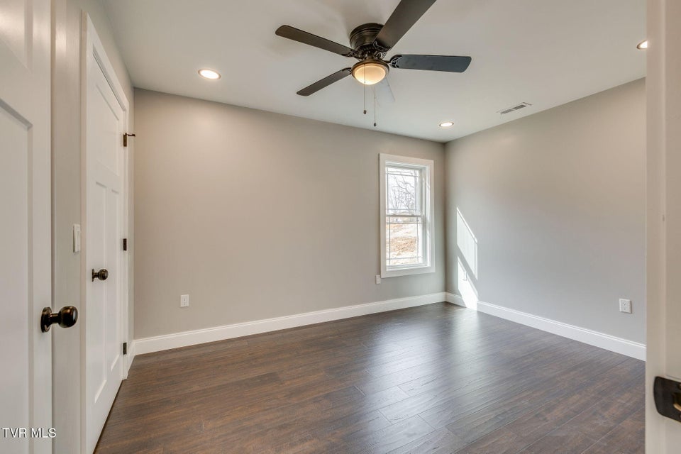 Photo #14: 173 Hall Road