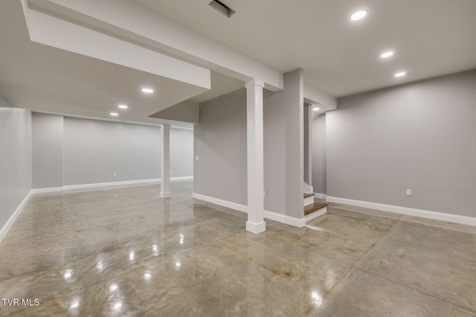 Photo #18: 173 Hall Road