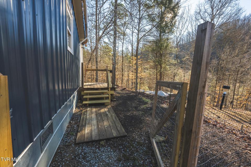 Photo #7: 637 Jacobs Hollow Road