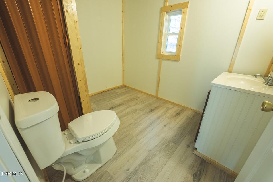 Photo #15: 637 Jacobs Hollow Road