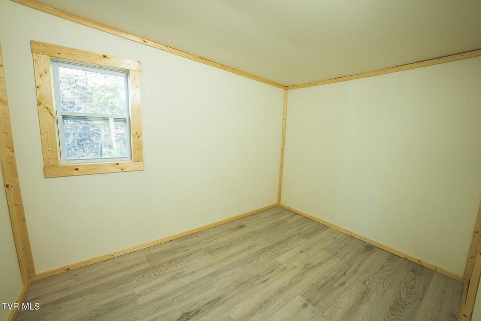 Photo #18: 637 Jacobs Hollow Road