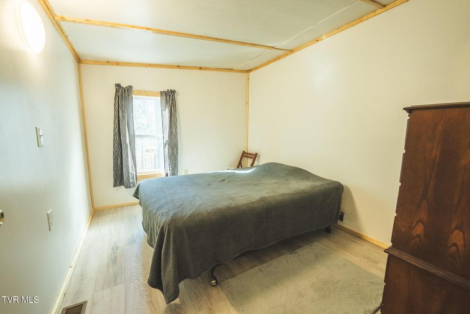 Photo #20: 637 Jacobs Hollow Road