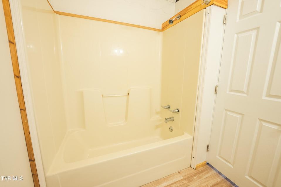 Photo #27: 637 Jacobs Hollow Road