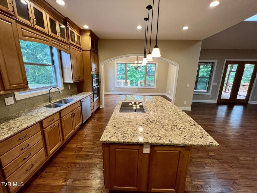 Photo #14: 2005 River Mist Circle