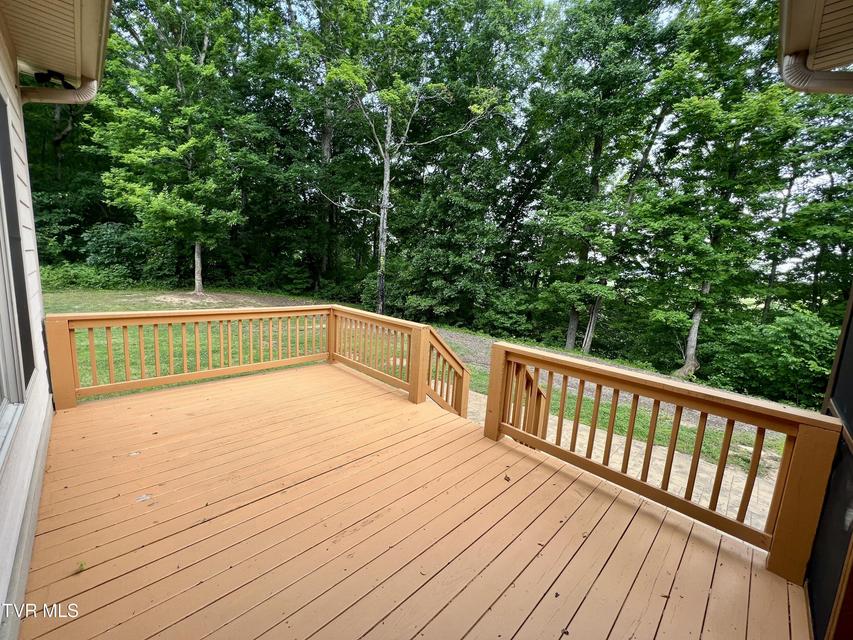 Photo #39: 2005 River Mist Circle