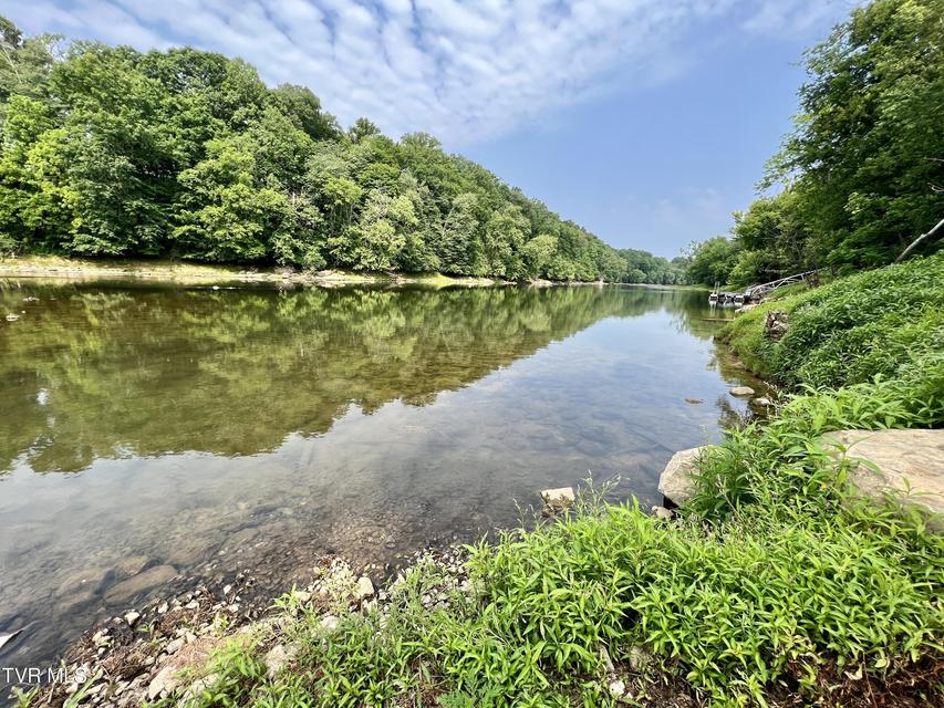 Photo #44: 2005 River Mist Circle