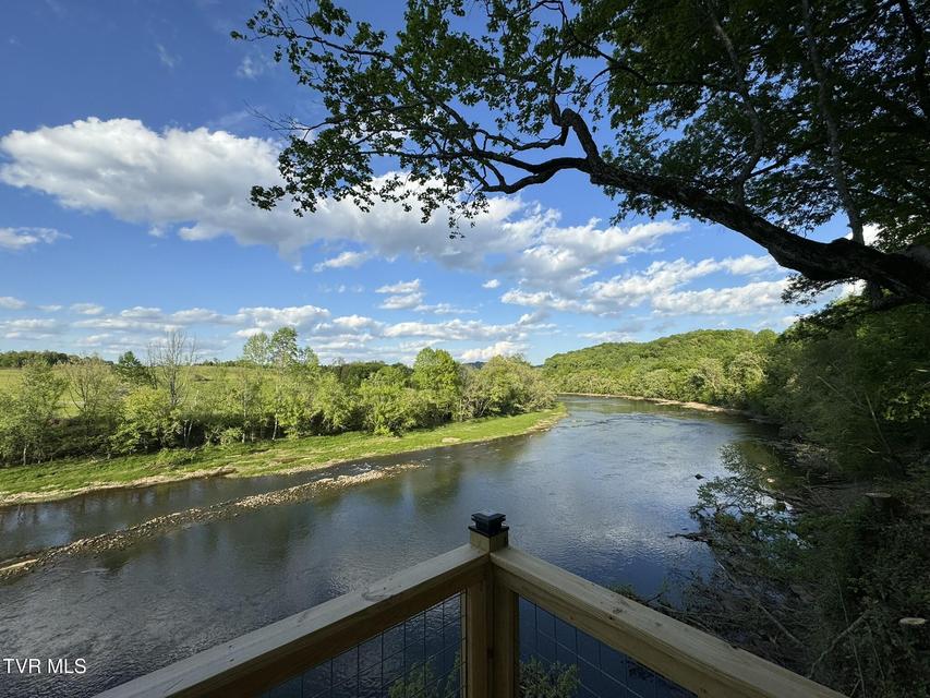 Photo #57: 2005 River Mist Circle