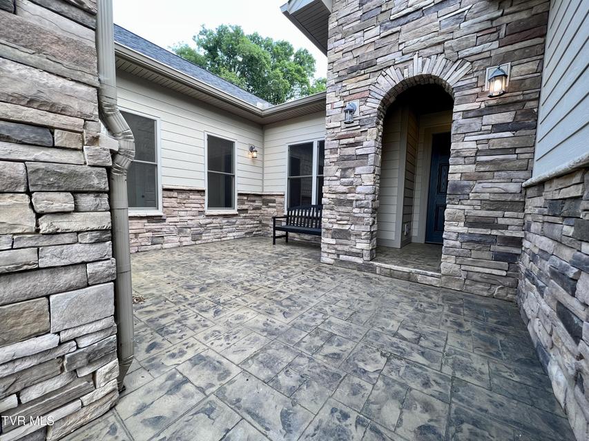 Photo #10: 2005 River Mist Circle