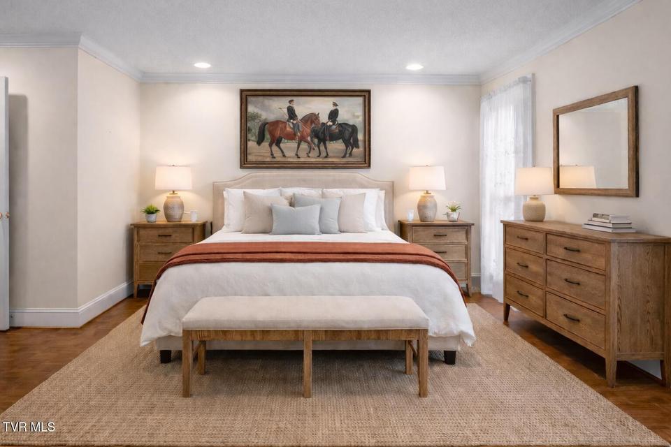 Photo #20: 121 Queensgate 