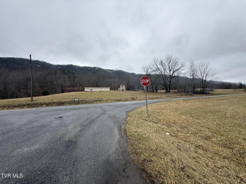 Photo #14: 00 Yuma Road