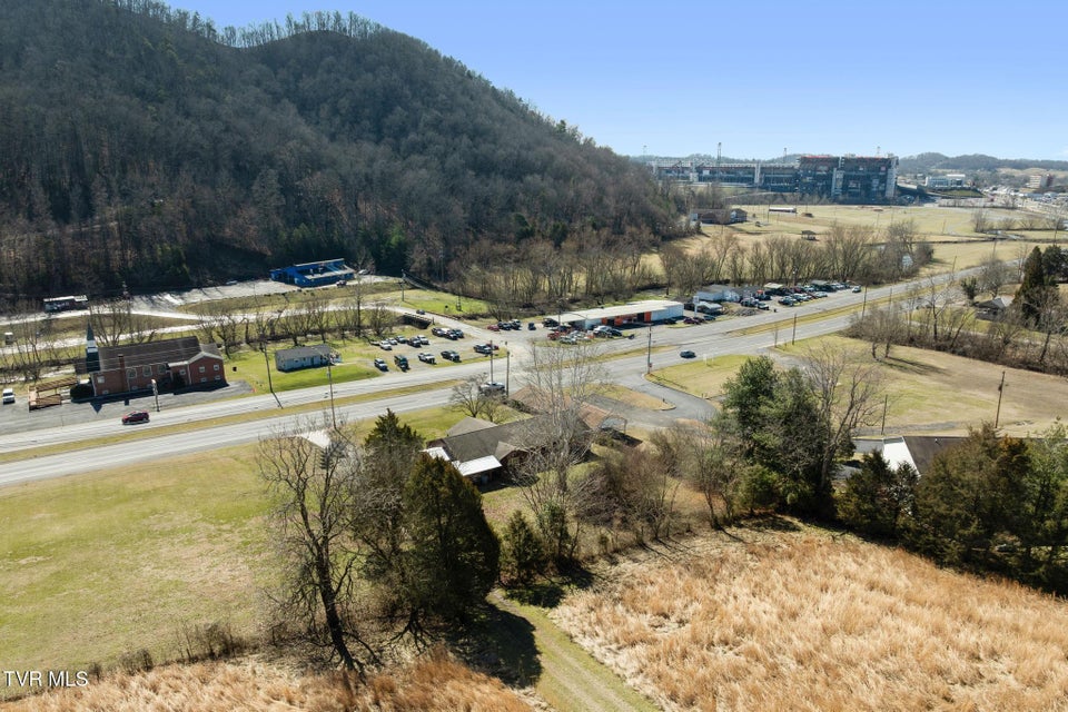 Photo #43: 2616 Volunteer Parkway