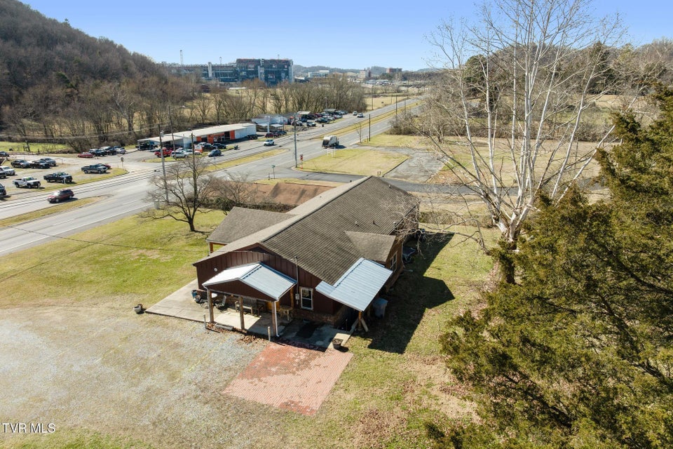 Photo #51: 2616 Volunteer Parkway