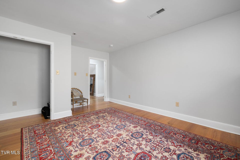 Photo #22: 2616 Volunteer Parkway