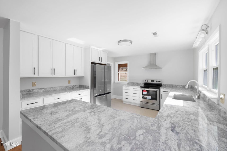 Photo #3: 2616 Volunteer Parkway