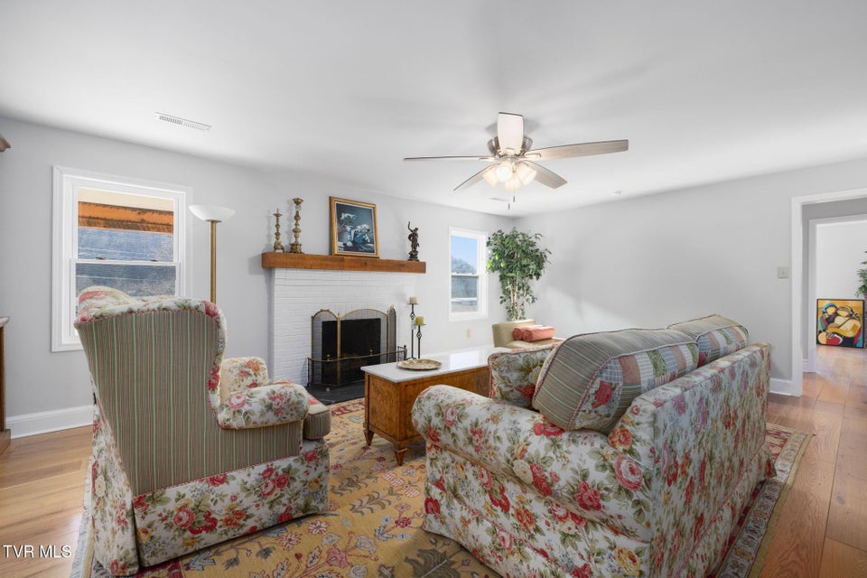 Photo #14: 2616 Volunteer Parkway