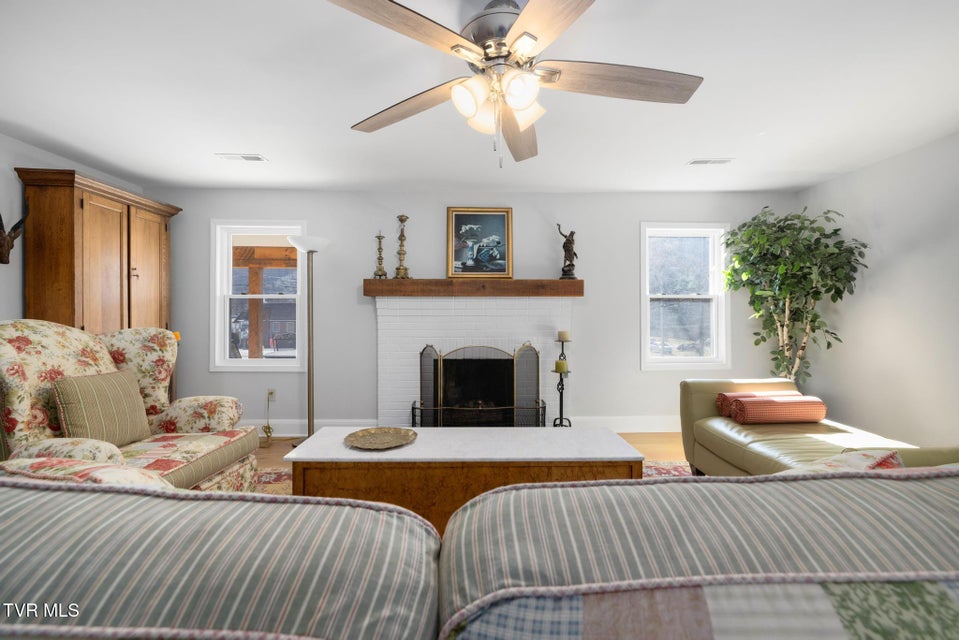 Photo #15: 2616 Volunteer Parkway