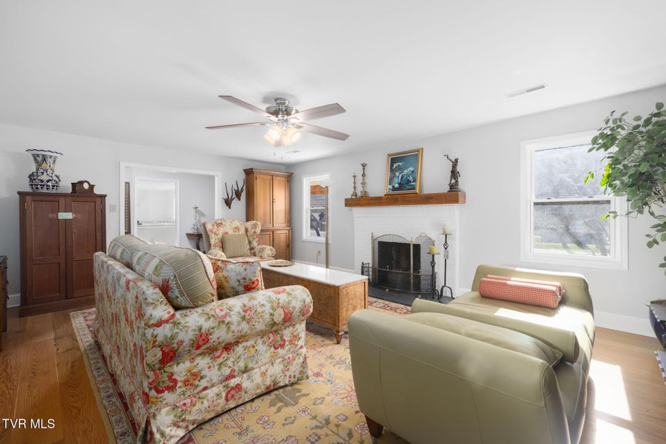 Photo #2: 2616 Volunteer Parkway