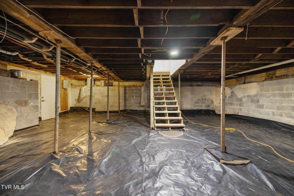 Photo #32: 2616 Volunteer Parkway