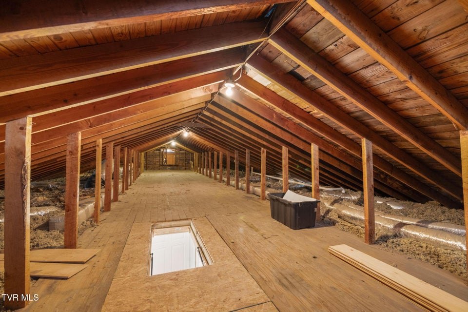 Photo #33: 2616 Volunteer Parkway