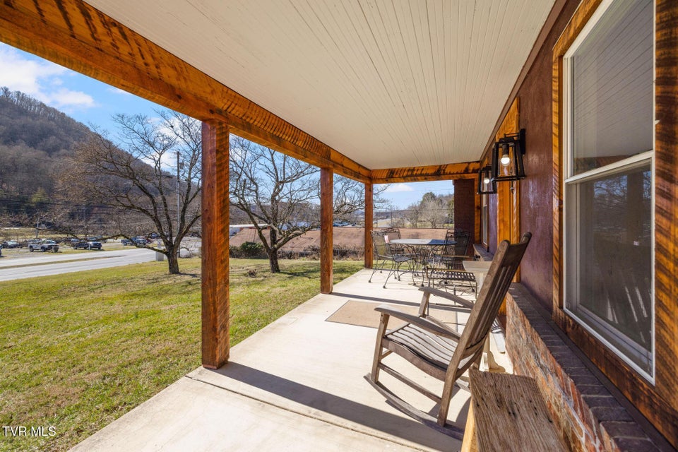 Photo #7: 2616 Volunteer Parkway