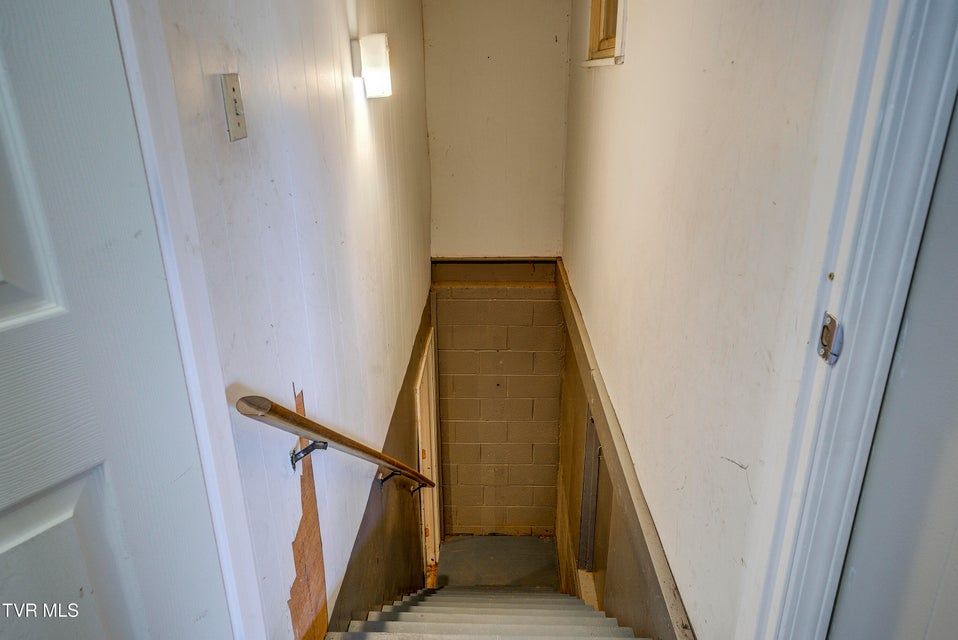 Photo #31: 1237 Fairview Avenue