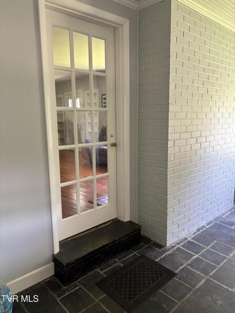 Photo #4: 313 Centre Avenue Ne Avenue