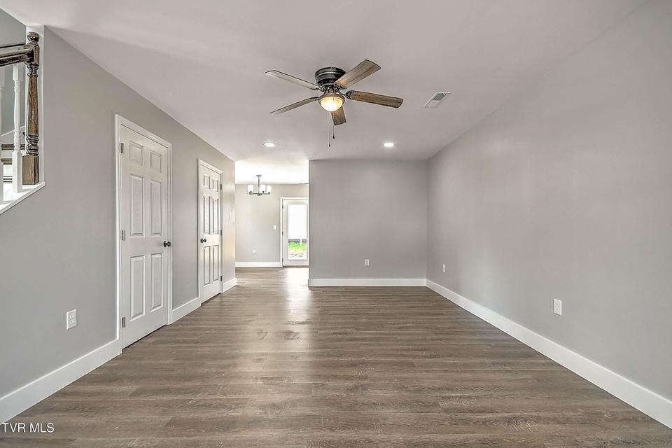 Photo #3: 1101 Rhode Island Avenue