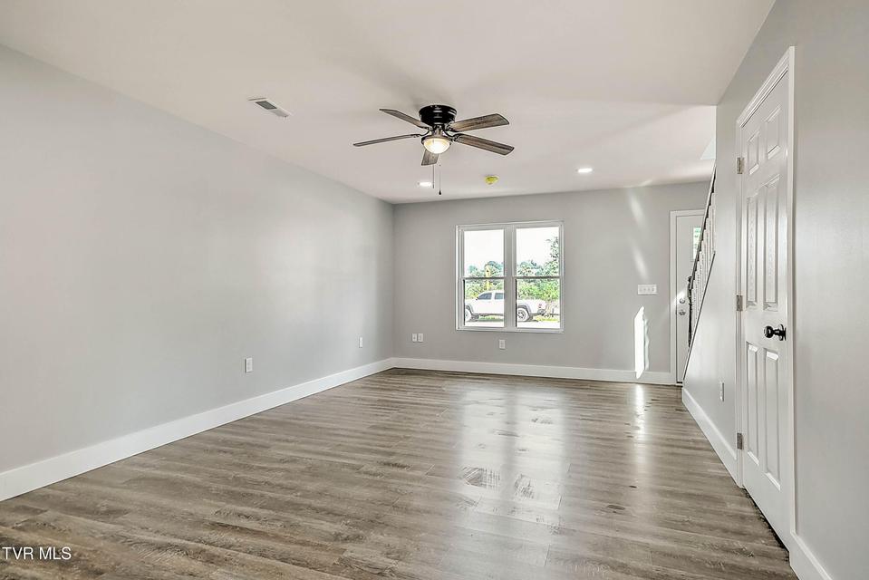 Photo #9: 1101 Rhode Island Avenue