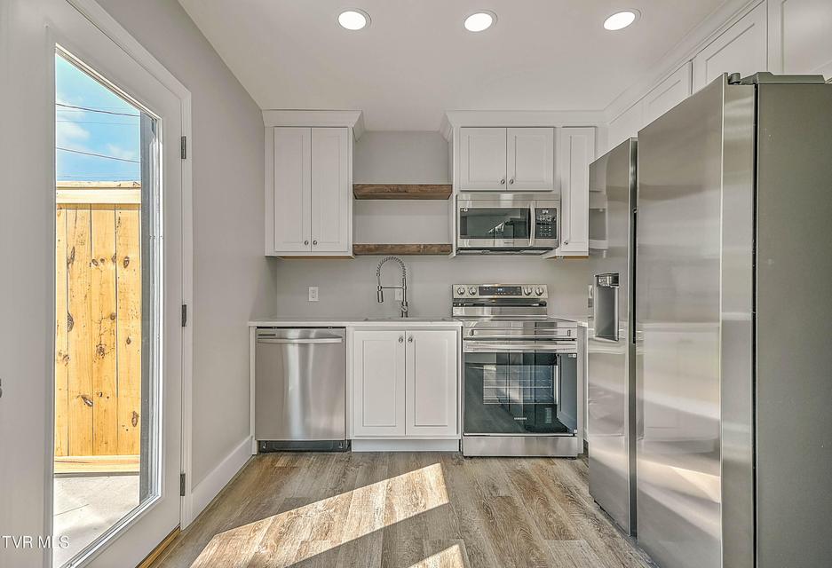 Photo #16: 1101 Rhode Island Avenue