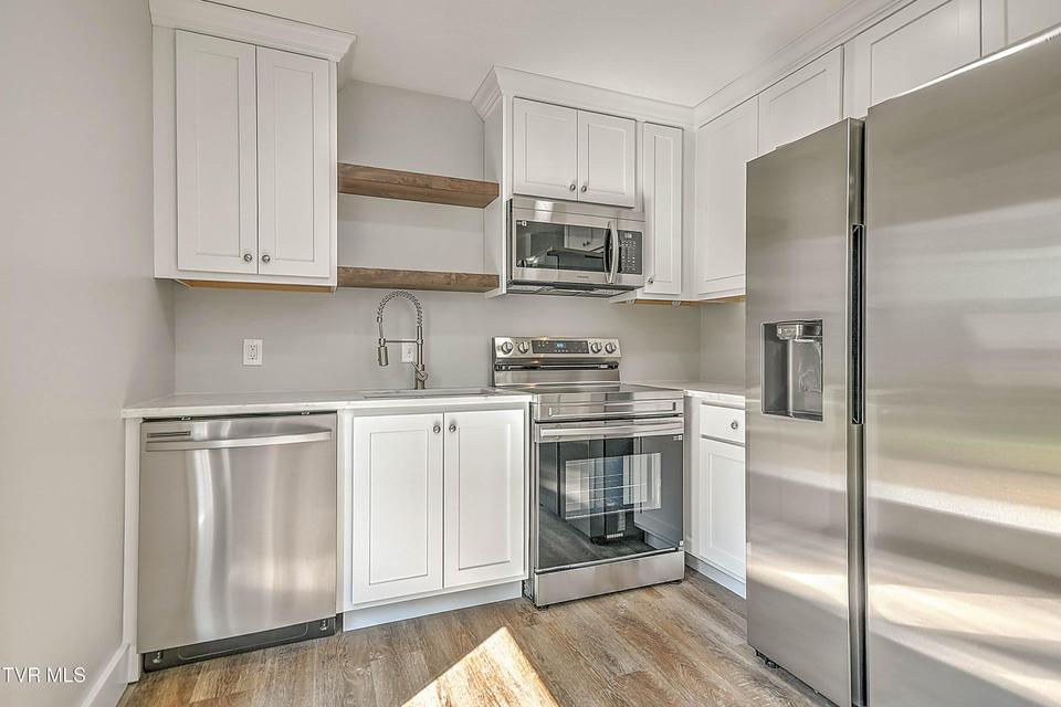 Photo #18: 1101 Rhode Island Avenue