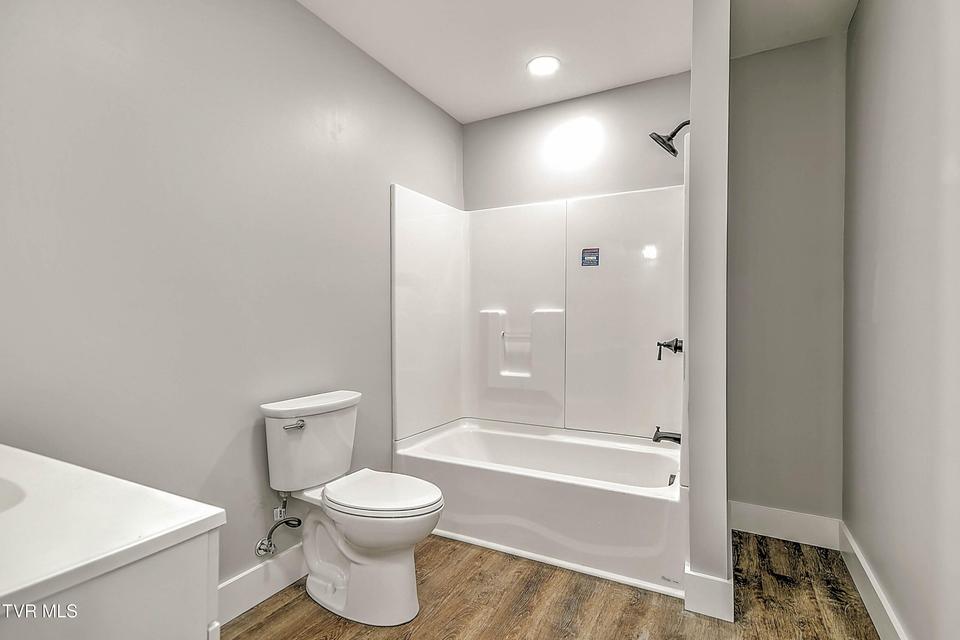 Photo #23: 1101 Rhode Island Avenue