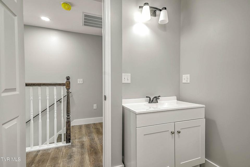 Photo #25: 1101 Rhode Island Avenue