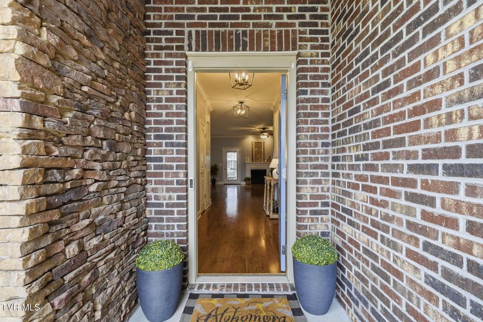 Photo #2: 2815 Wallace Court