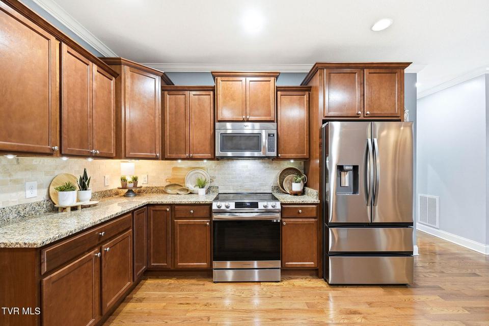 Photo #7: 2815 Wallace Court