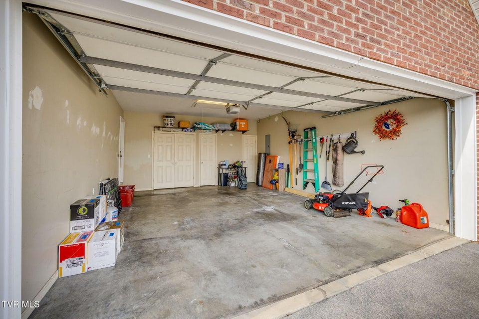 Photo #23: 32 Taylor Ridge Court