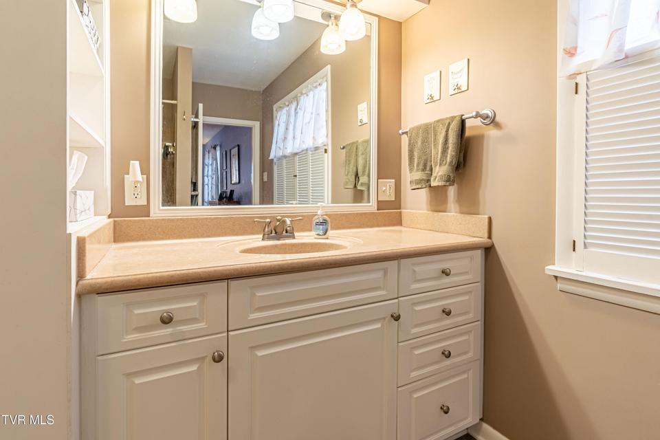 Photo #21: 196 Crestview Drive