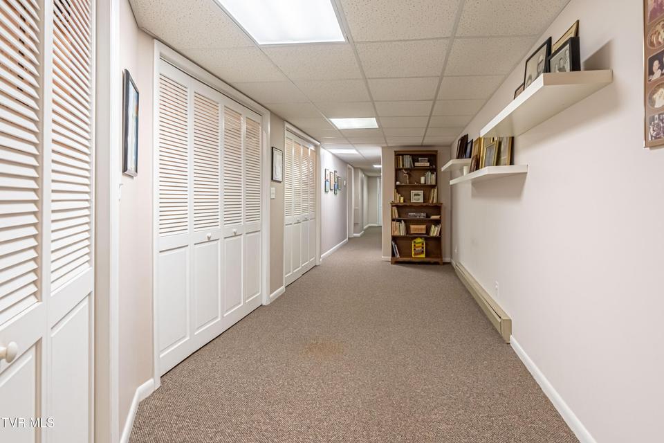 Photo #32: 196 Crestview Drive