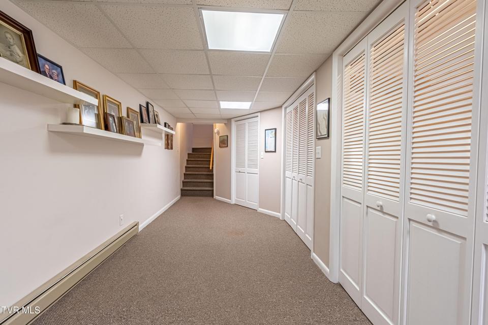 Photo #33: 196 Crestview Drive